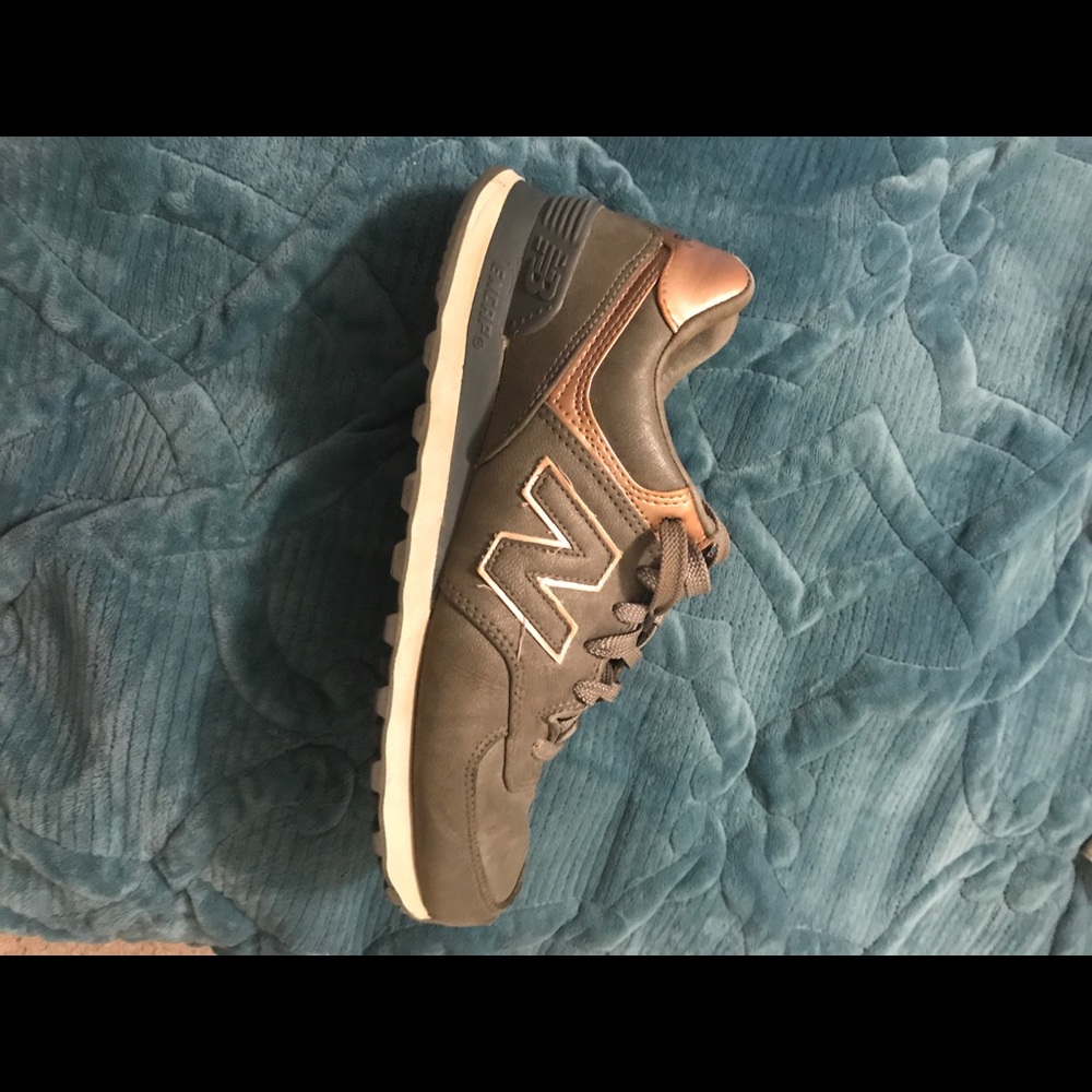Grey and rose gold new balance 574’s